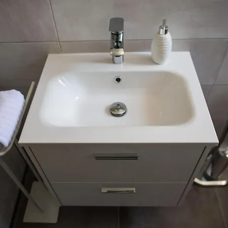 Pretty In Close To River Apartment Imotski